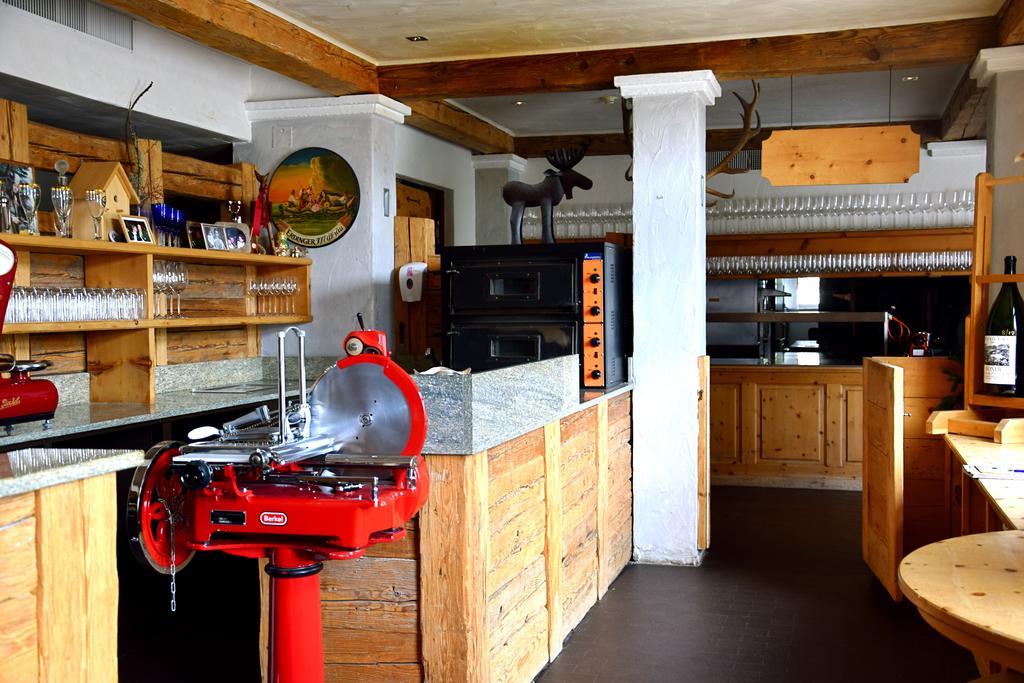 Hotel Salastrains Saint-Moritz Extérieur photo